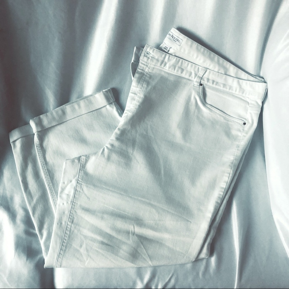White Kim Rogers curvy jeans.. Sz 24